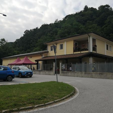 Locazione Turistica Varaita-Brossasco ภายนอก รูปภาพ